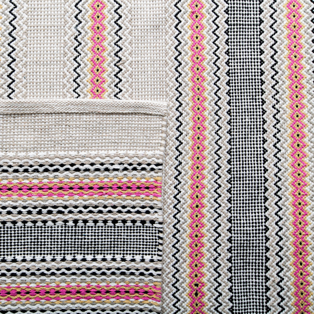 Safavieh Montauk Mtk536U Pink/Beige Rugs.