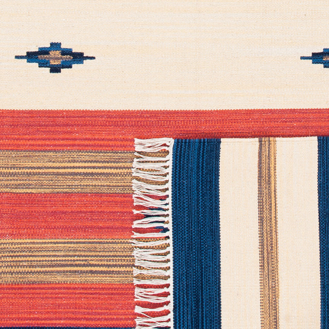 Safavieh Montauk Mtk552A Blue/Red Rugs.
