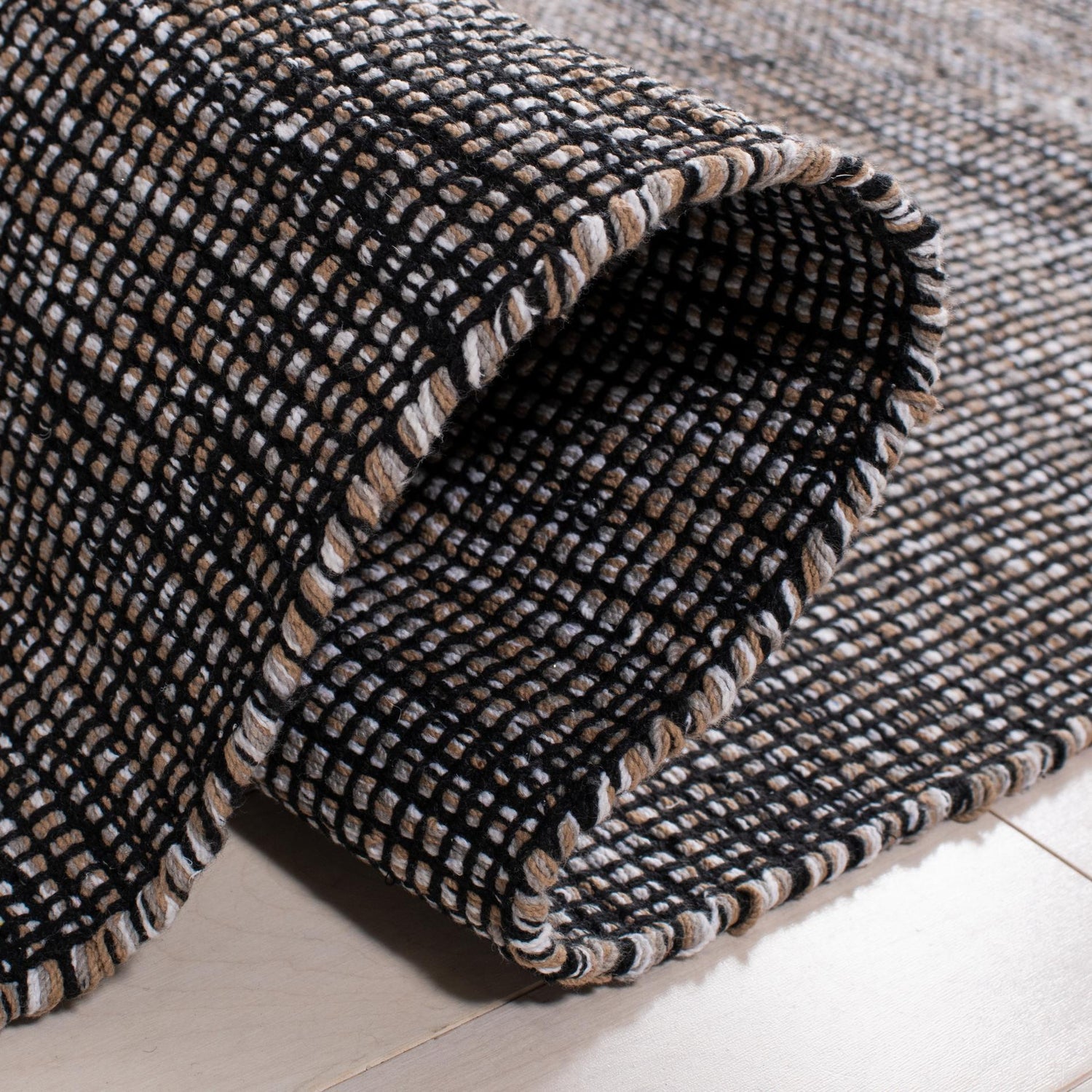 Safavieh Montauk Mtk620B Beige/Ivory Rugs.