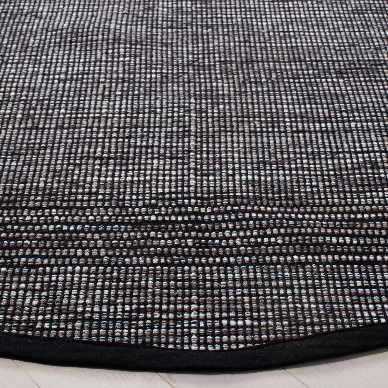 Safavieh Montauk Mtk620H Charcoal/Black Rugs.