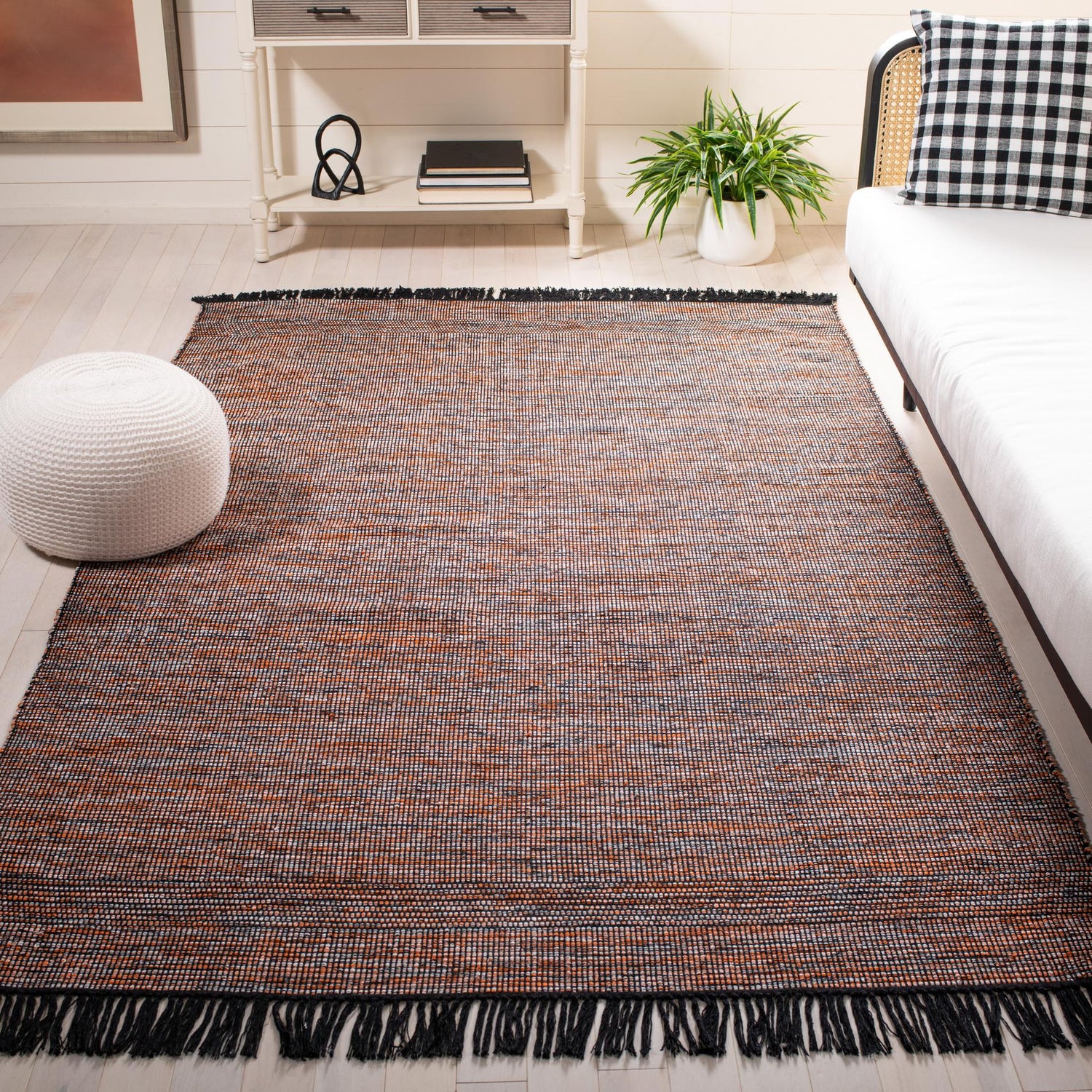 Safavieh Montauk Mtk620P Orange/Black Rugs.