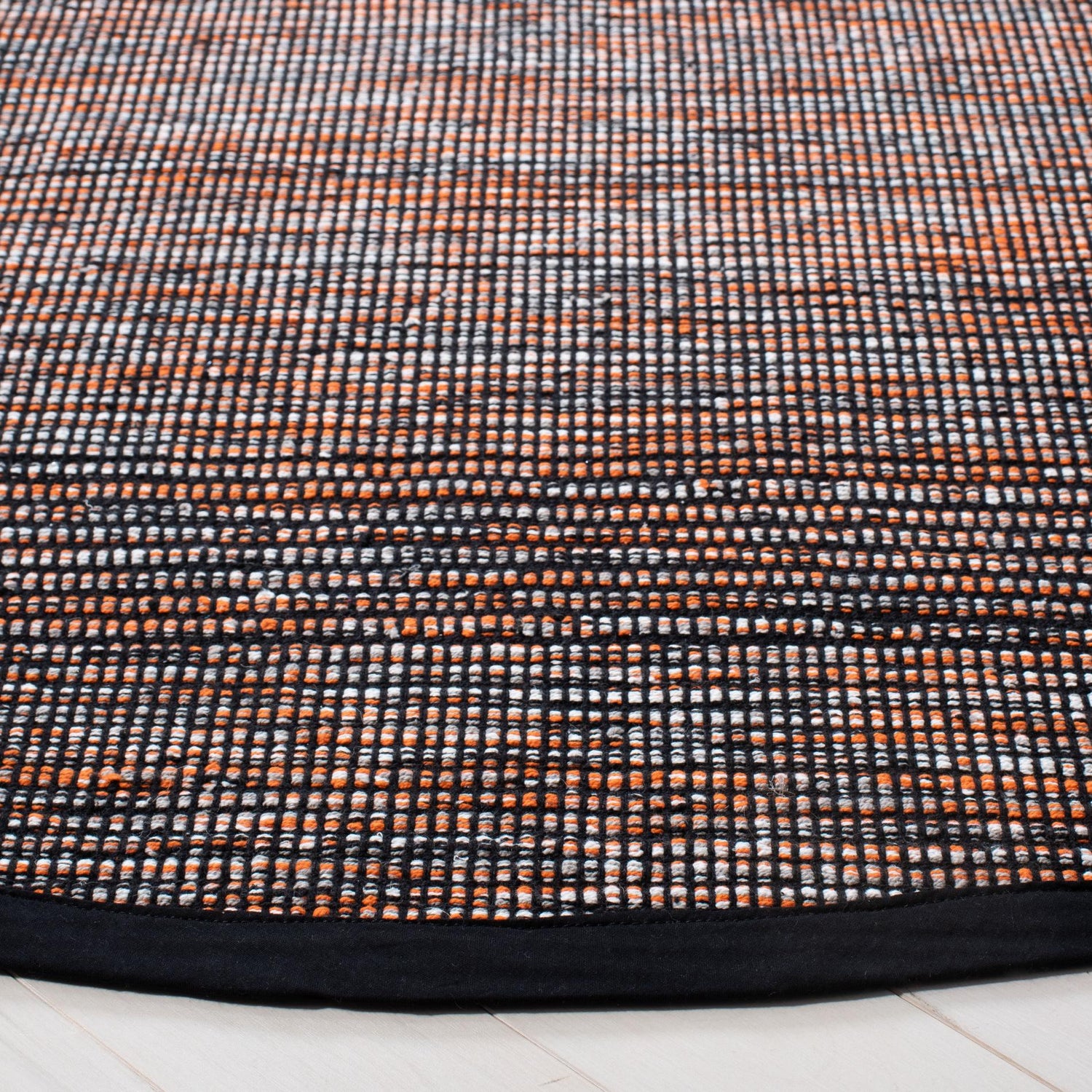 Safavieh Montauk Mtk620P Orange/Black Rugs.