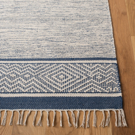 Safavieh Montauk Mtk651N Ivory/Navy Rugs.