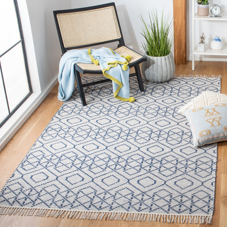 Safavieh Montauk Mtk652N Navy/Beige Rugs.