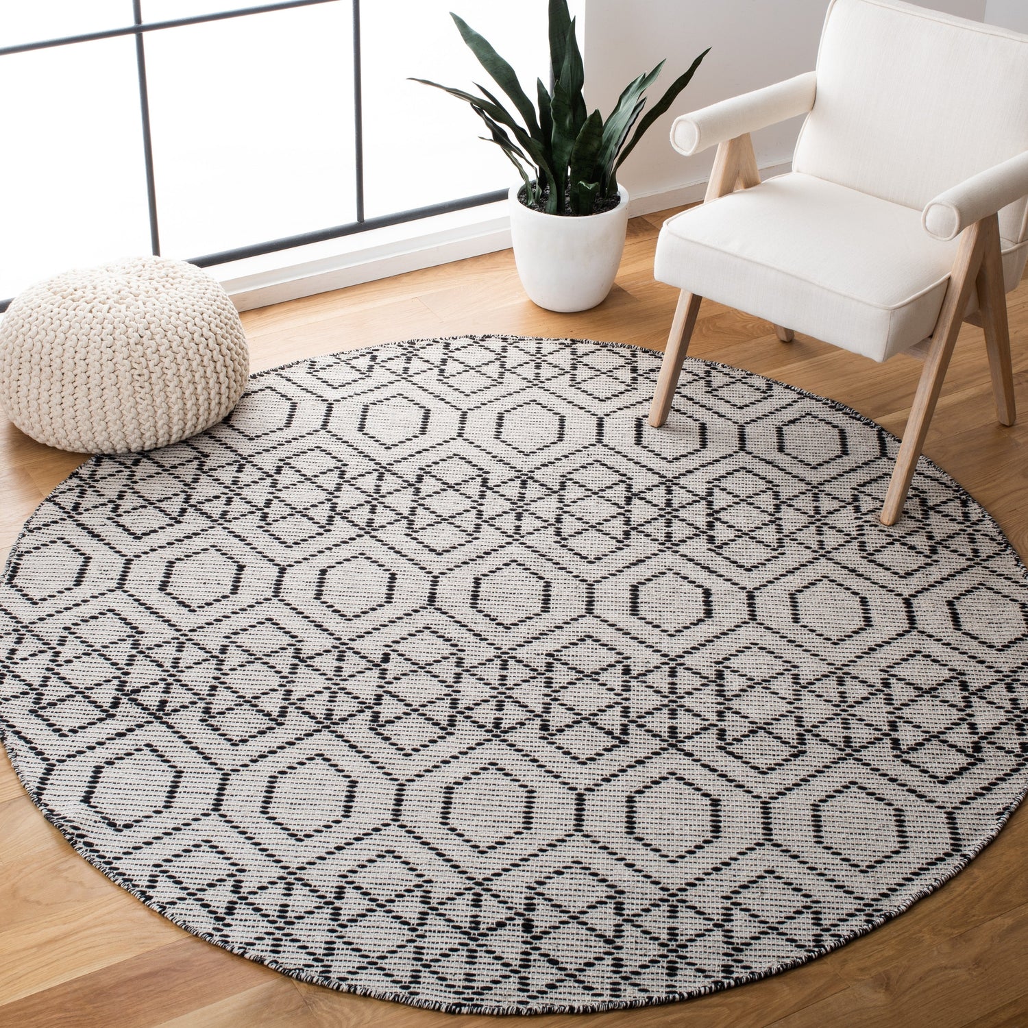 Safavieh Montauk Mtk652Z Black/Beige Rugs.