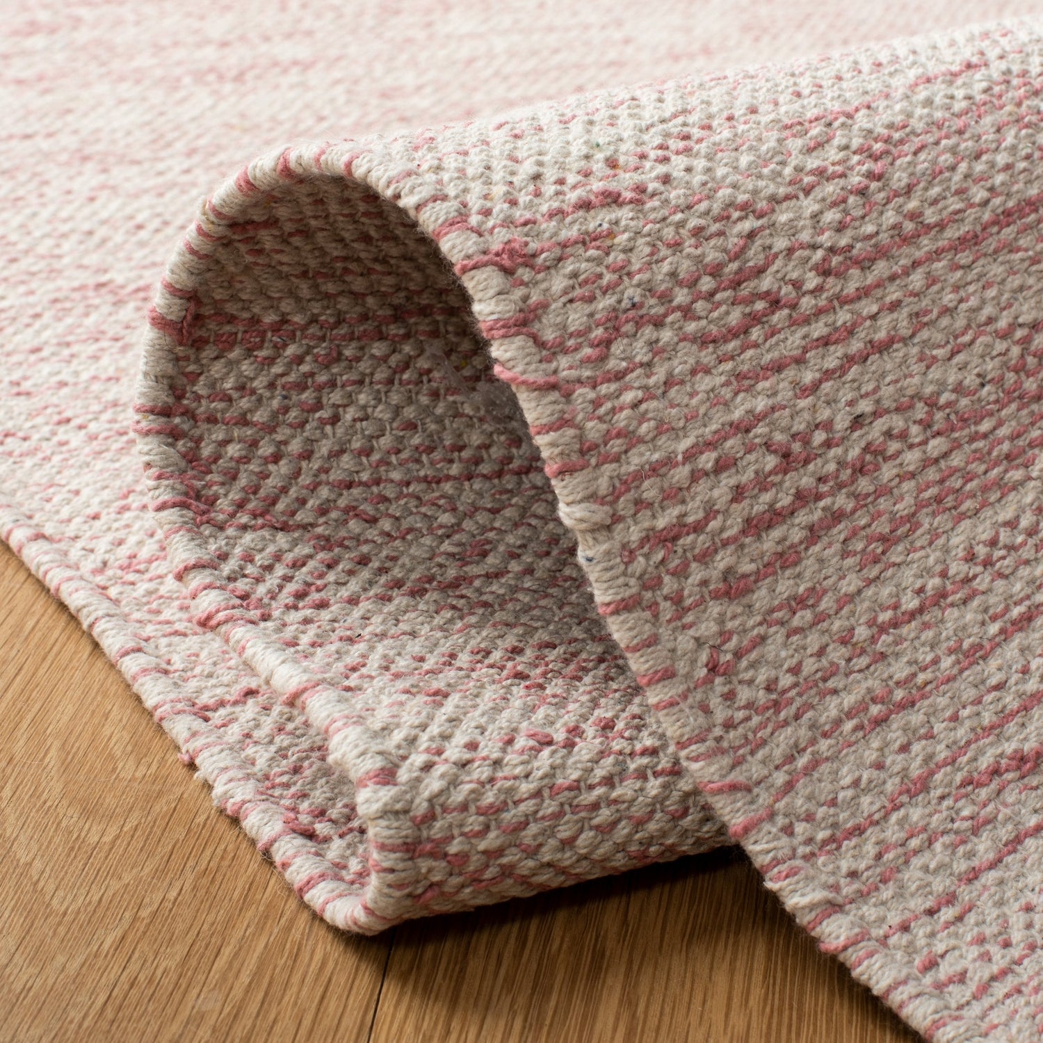 Safavieh Montauk Mtk653U Pink/Beige Rugs.