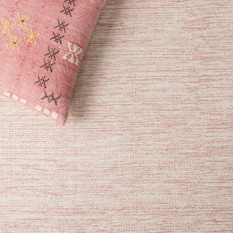Safavieh Montauk Mtk653U Pink/Beige Rugs.