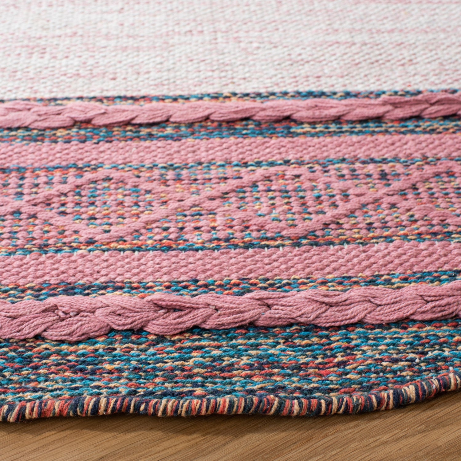 Safavieh Montauk Mtk653U Pink/Beige Rugs.