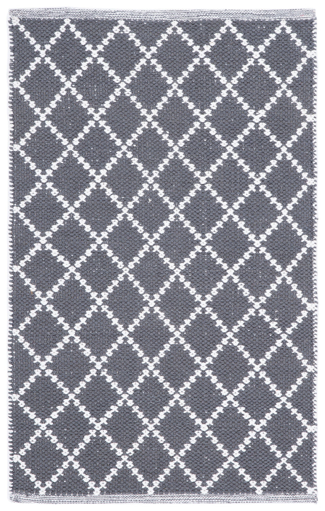Safavieh Montauk Mtk706H Black/Ivory Rug.