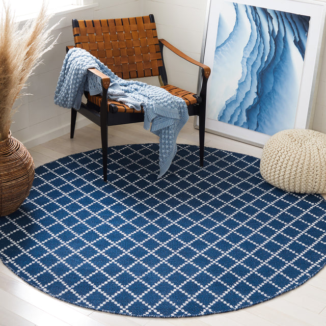 Safavieh Montauk Mtk706N Navy/Ivory Rug.