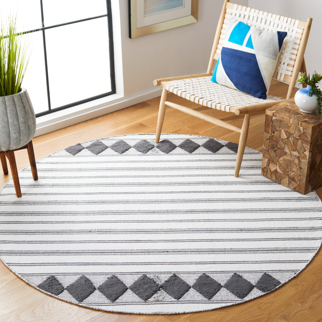 Safavieh Montauk Mtk708H Dark Grey/Ivory Rug.