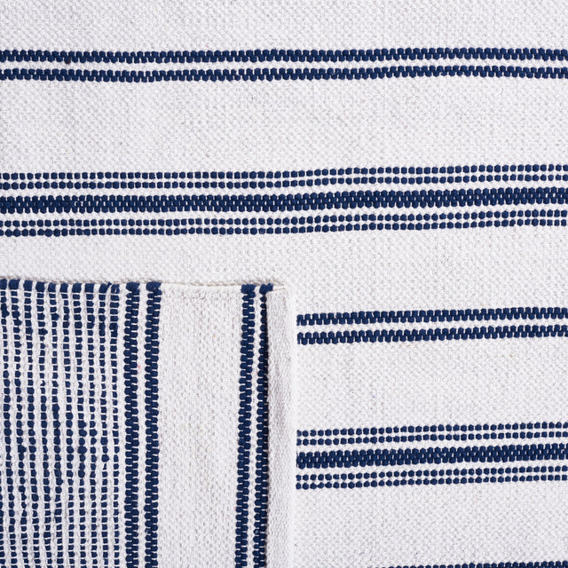 Safavieh Montauk Mtk708N Navy/Ivory Rug.