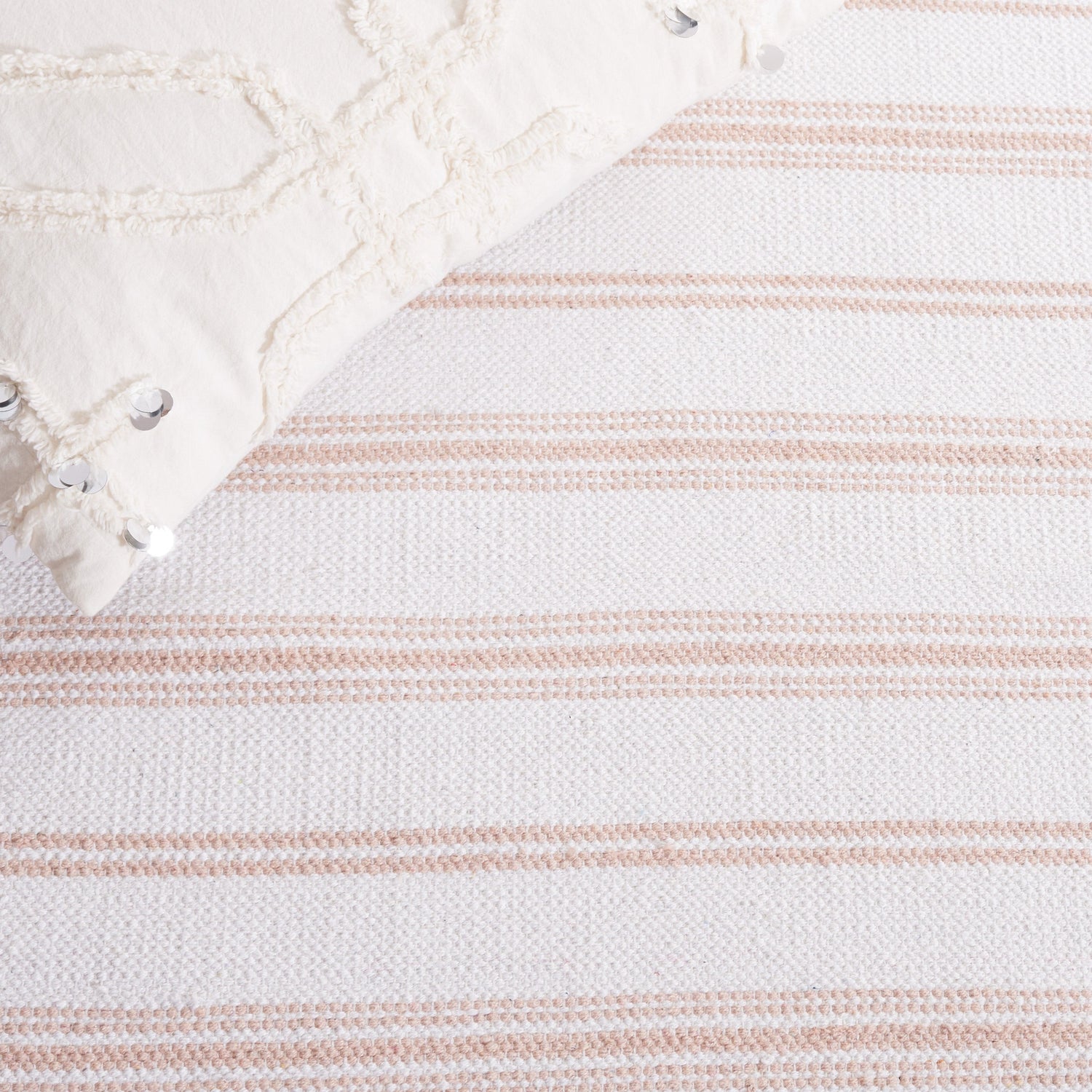 Safavieh Montauk Mtk708U Pink/Ivory Rug.