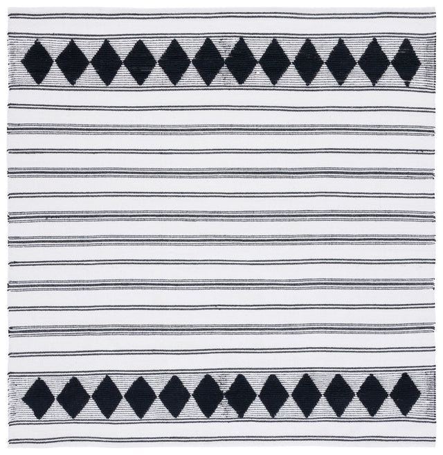 Safavieh Montauk Mtk708Z Black/Ivory Rug.