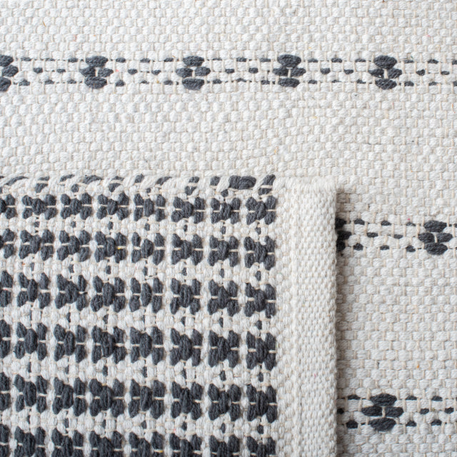 Safavieh Montauk Mtk714F Grey/Ivory Rug.