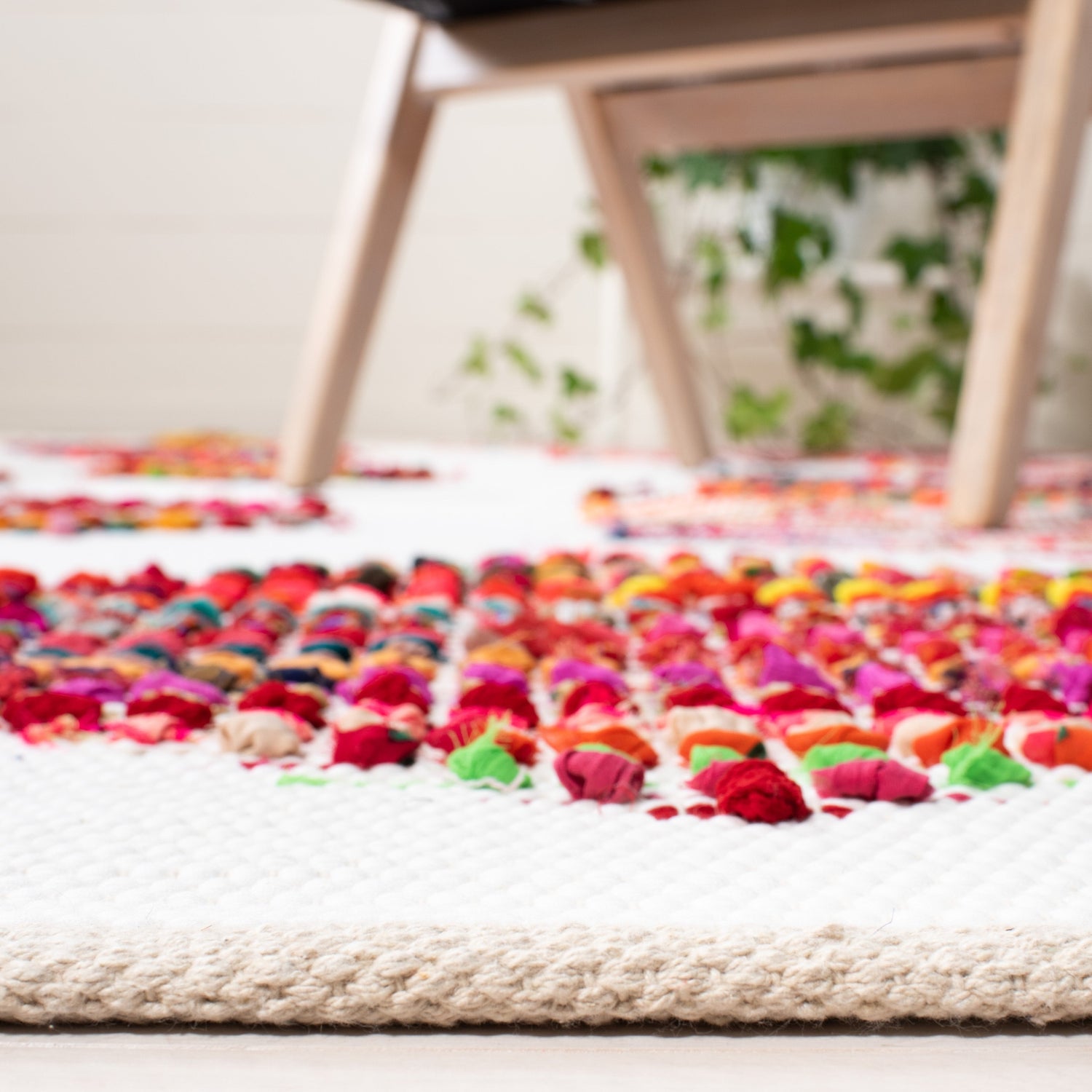 Safavieh Montauk Mtk814A Ivory/Red Rugs.