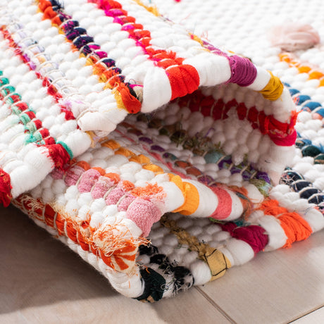 Safavieh Montauk Mtk814A Ivory/Red Rugs.
