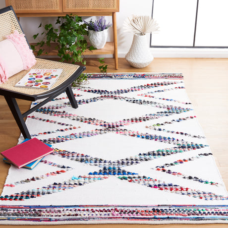 Safavieh Montauk Mtk815A Ivory/Blue Rugs.