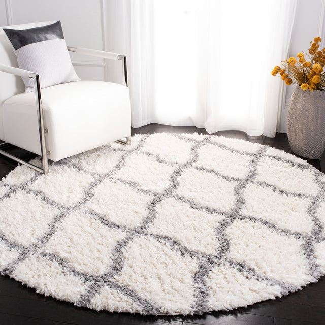 Safavieh Moroccan Tassel Shag Mts358B Ivory/Light Grey Rug.