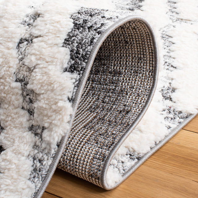 Safavieh Moroccan Tassel Shag Mts610A Ivory/Grey Rug.