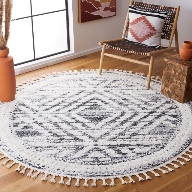 Safavieh Moroccan Tassel Shag Mts614A Ivory/Grey Rug.