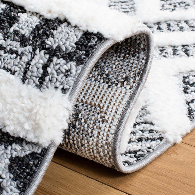 Safavieh Moroccan Tassel Shag Mts628F Grey/Ivory Rug.