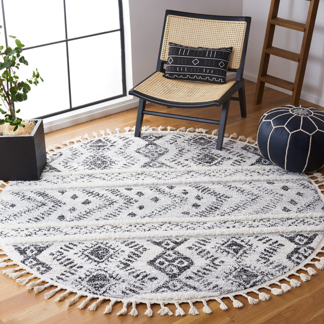 Safavieh Moroccan Tassel Shag Mts630A Ivory/Grey Rug.