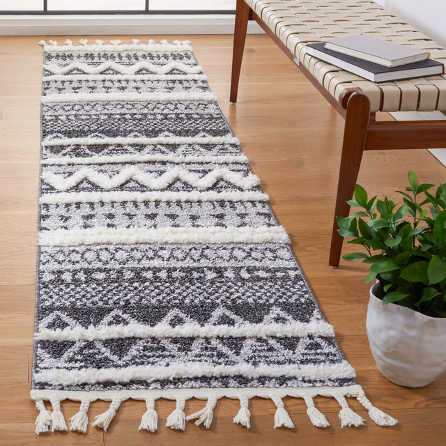 Safavieh Moroccan Tassel Shag Mts634F Grey/Black Rug.