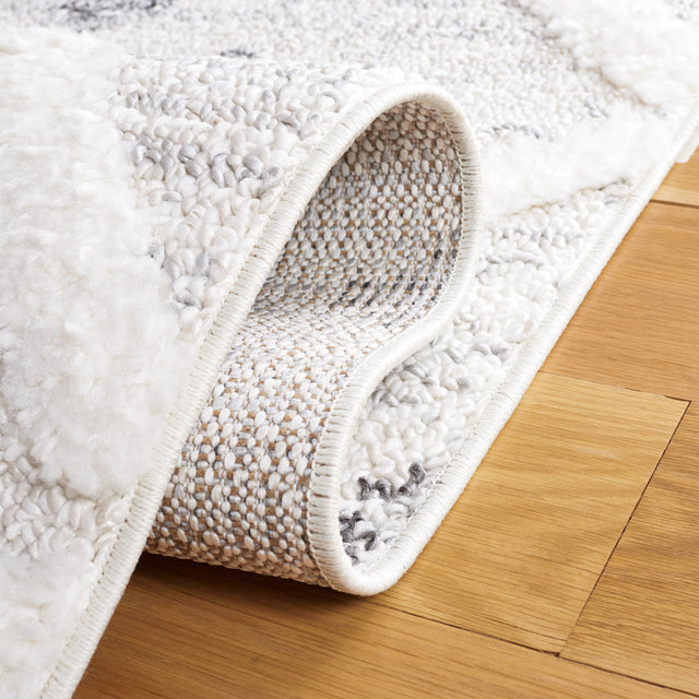 Safavieh Moroccan Tassel Shag Mts644A Beige/Ivory Rug.