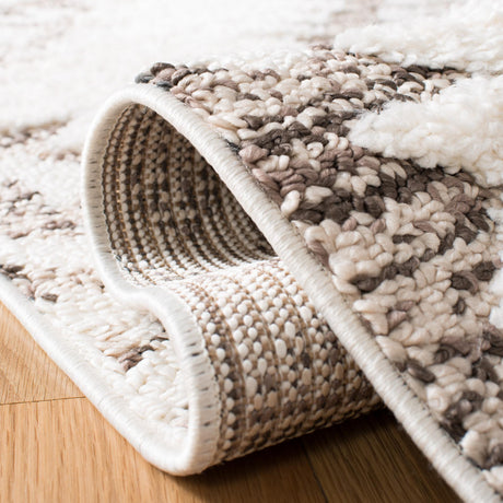 Safavieh Moroccan Tassel Shag Mts652A Ivory/Brown Rug.