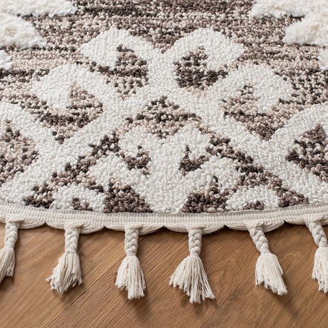 Safavieh Moroccan Tassel Shag Mts652A Ivory/Brown Rug.