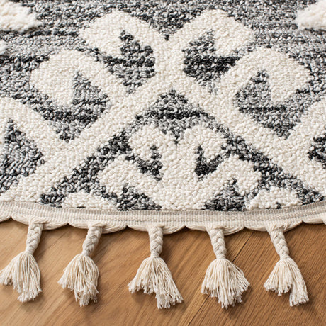 Safavieh Moroccan Tassel Shag Mts652F Ivory/Grey Rug.