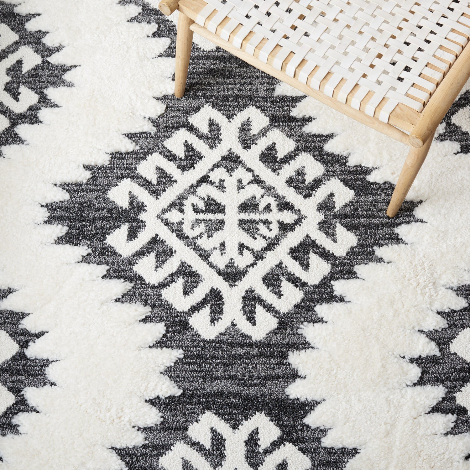Safavieh Moroccan Tassel Shag Mts652H Dark Grey/Ivory Rugs.