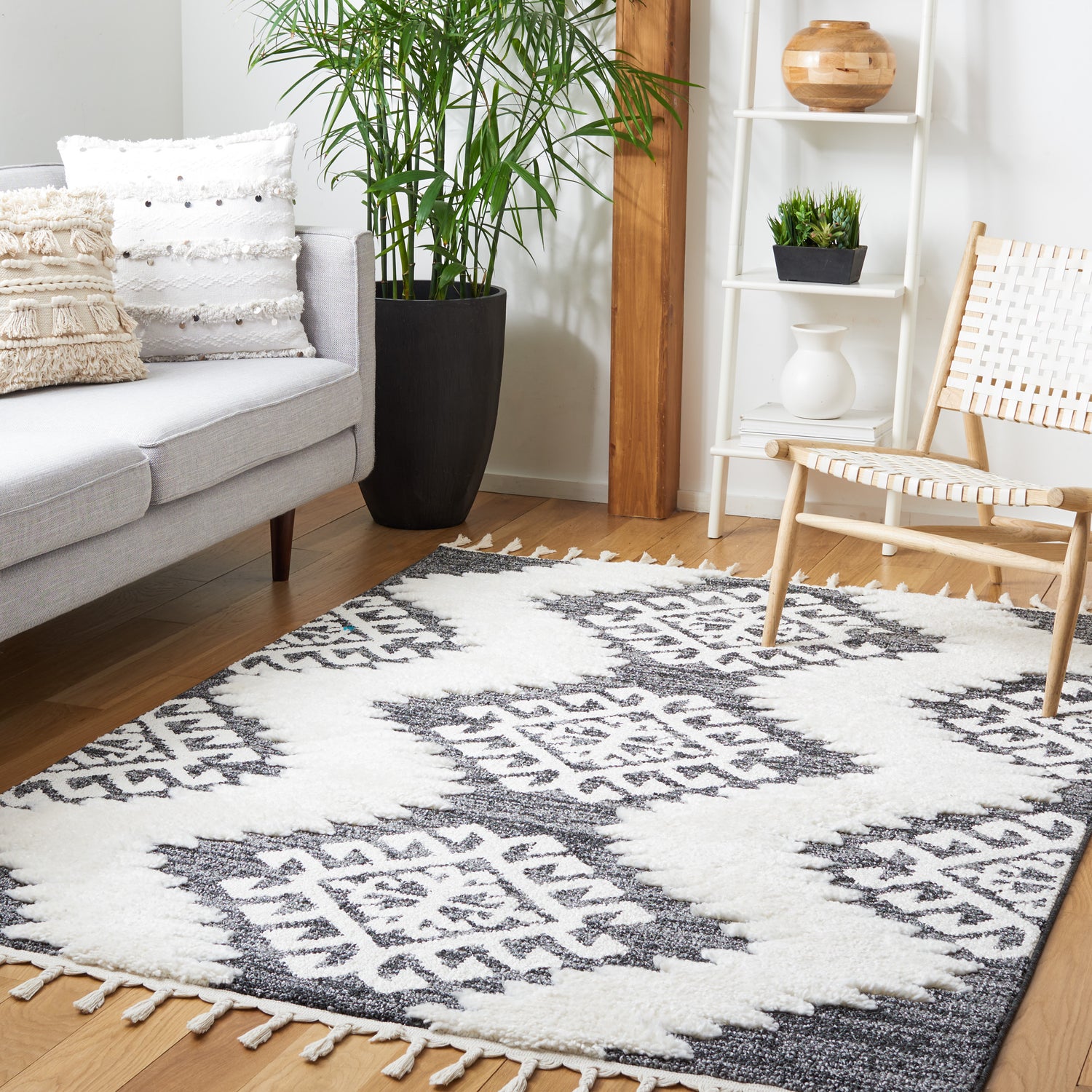 Safavieh Moroccan Tassel Shag Mts652H Dark Grey/Ivory Rugs.