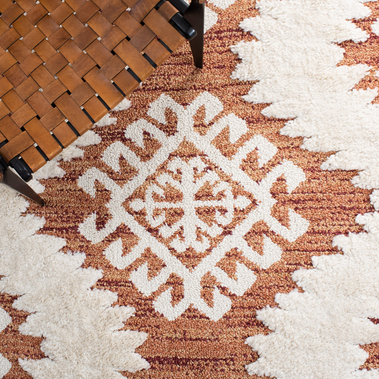 Safavieh Moroccan Tassel Shag Mts652P Orange/Ivory Rug.