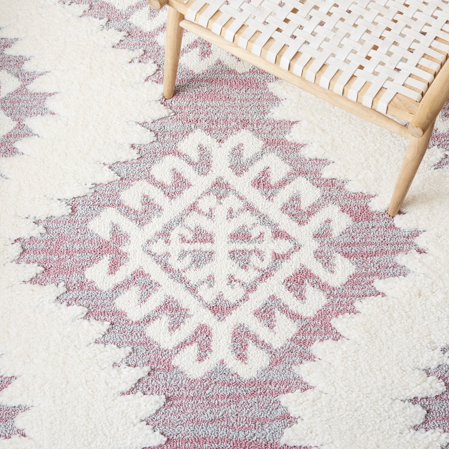 Safavieh Moroccan Tassel Shag Mts652U Pink/Ivory Rugs.