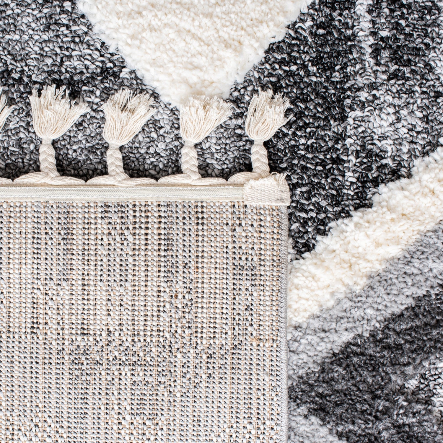 Safavieh Moroccan Tassel Shag Mts656F Grey/Ivory Rugs.