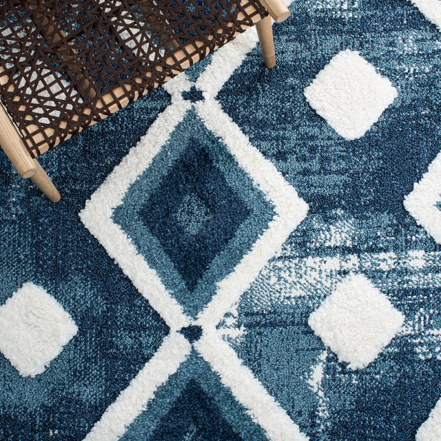 Safavieh Moroccan Tassel Shag Mts656M Blue/Ivory Rug.