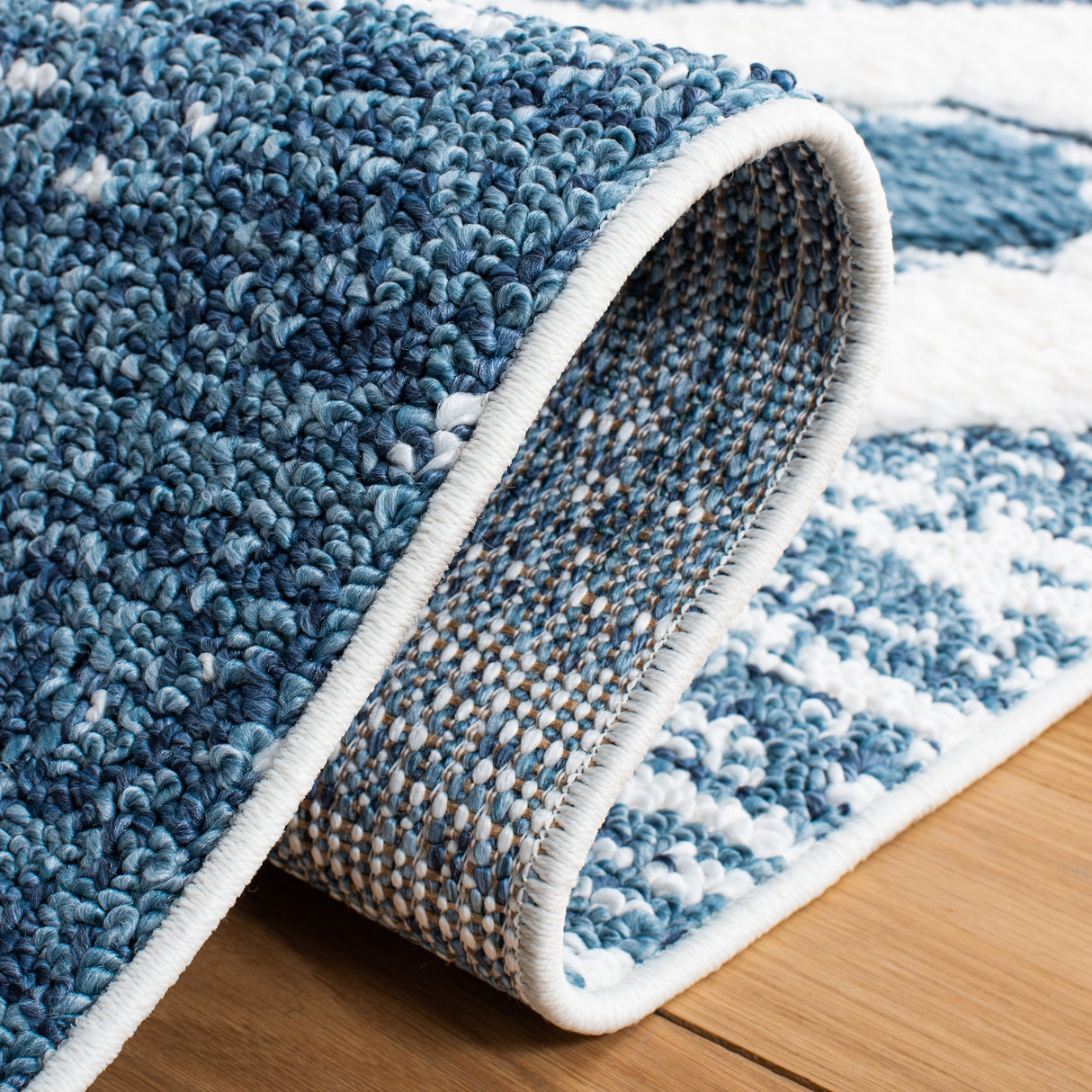 Safavieh Moroccan Tassel Shag Mts664M Blue/Ivory Rug.