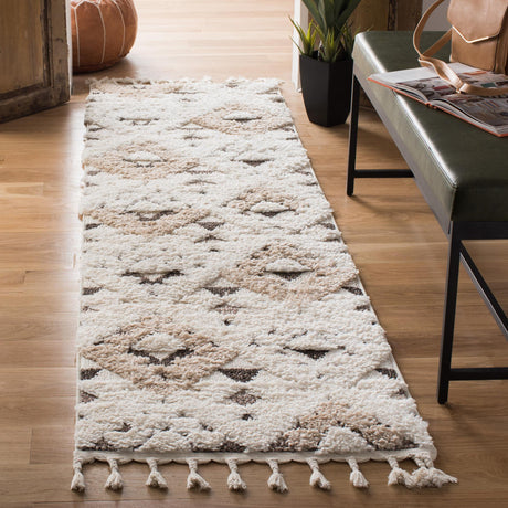 Safavieh Moroccan Tassel Shag Mts688A Ivory/Brown Rug.
