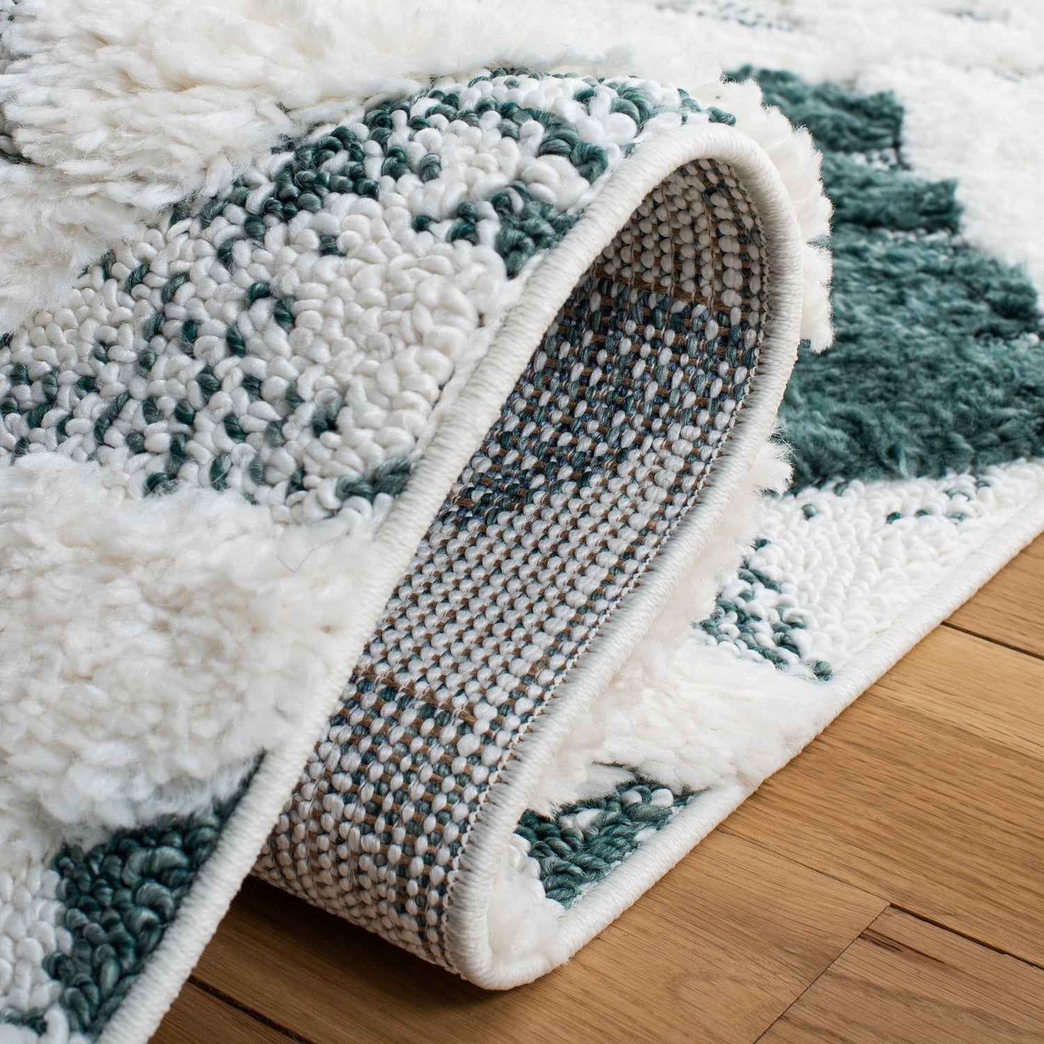Safavieh Moroccan Tassel Shag Mts688Y Green/Ivory Rug.