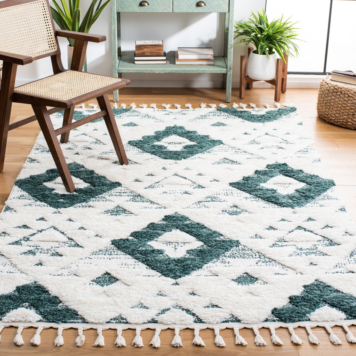Safavieh Moroccan Tassel Shag Mts688Y Green/Ivory Rug.