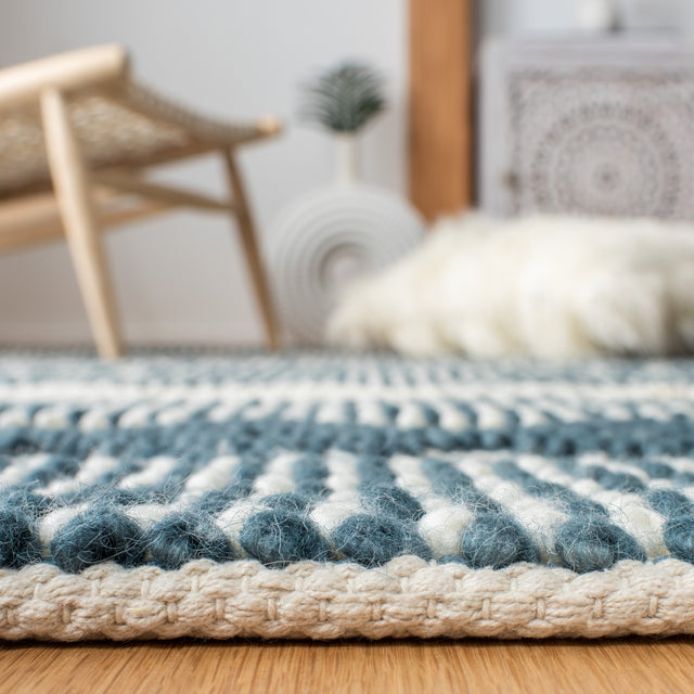 Safavieh Natura Nat102Y Dark Green/Ivory Rug.