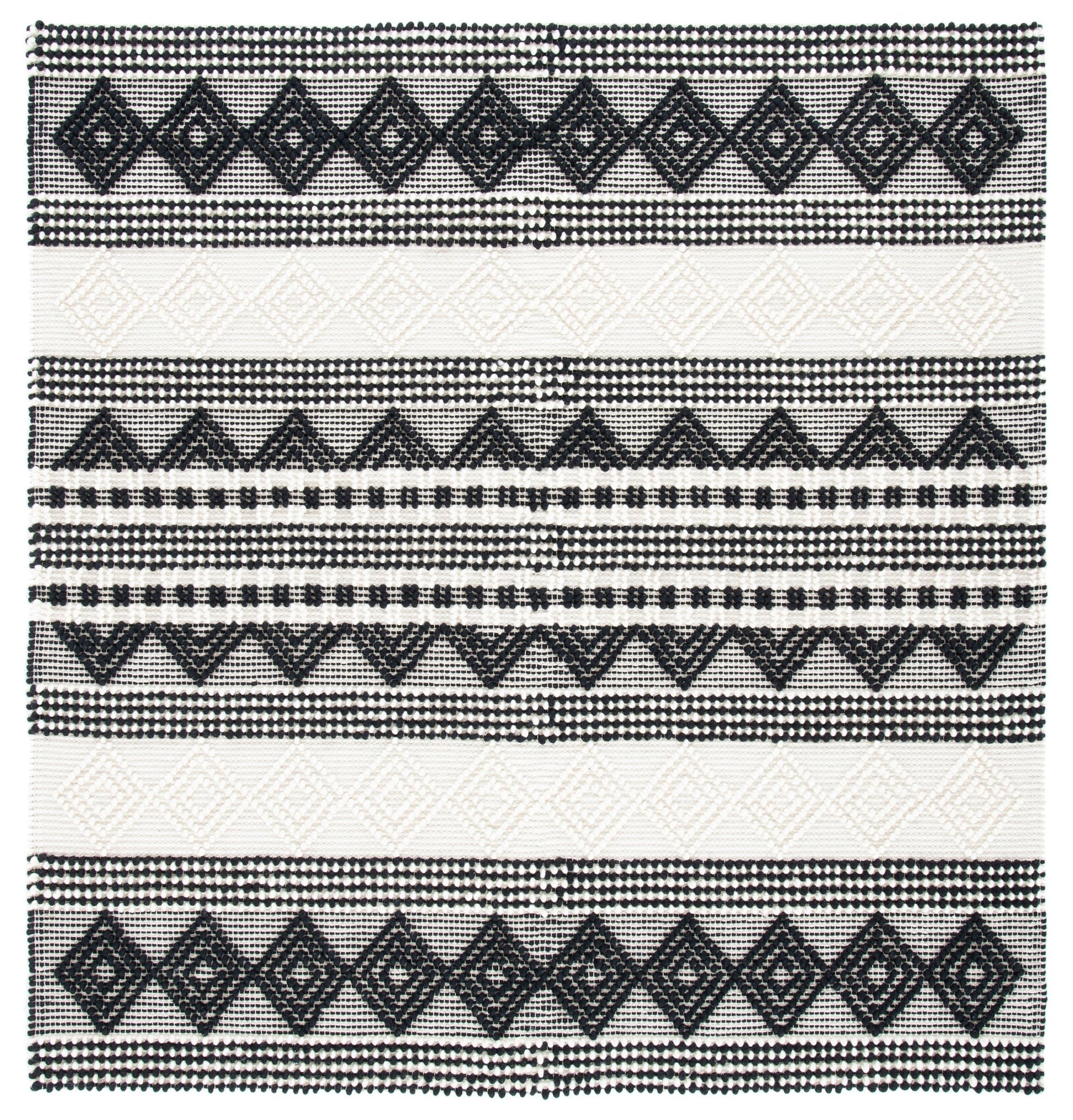 Safavieh Natura Nat102Z Black/Ivory Rug.