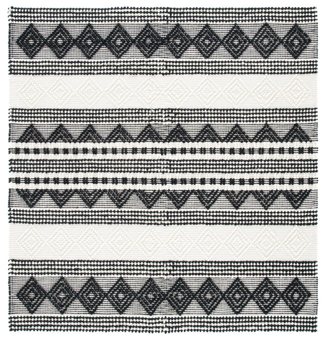 Safavieh Natura Nat102Z Black/Ivory Rug.