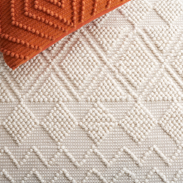 Safavieh Natura Nat125A Ivory Rug.