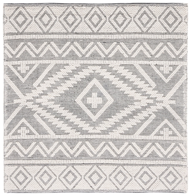 Safavieh Natura Nat275Z Black/Ivory Rug.