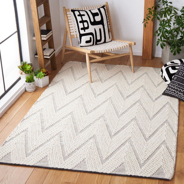 Safavieh Natura Nat279A Ivory/Black Rug.