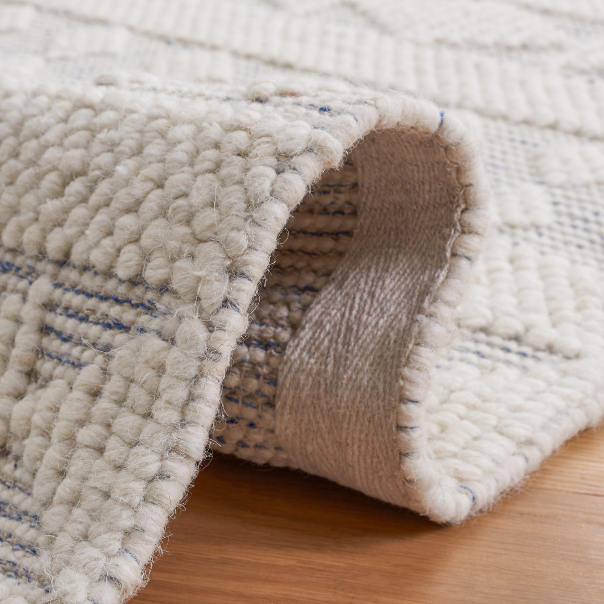 Safavieh Natura Nat309A Ivory/Blue Rug.