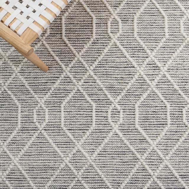 Safavieh Natura Nat323A Ivory/Black Rug.